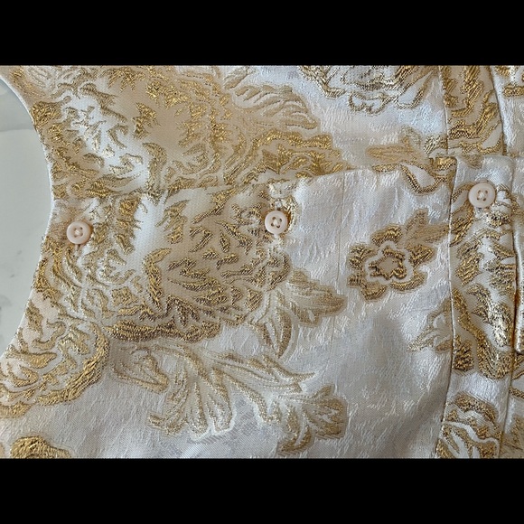 Gold Jacquard Floral Dress 🌟 - Picture 6 of 8